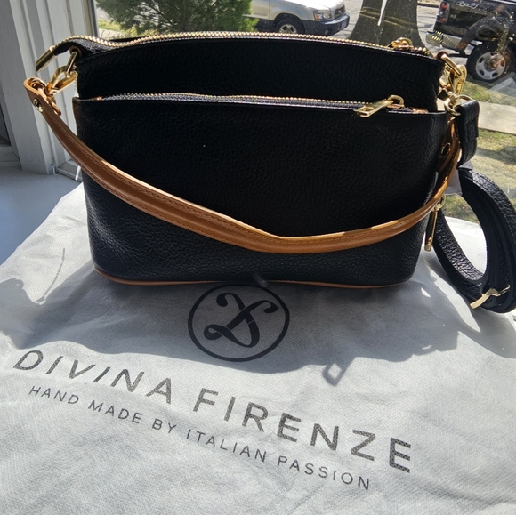 DIVINA FIRENZE Bags Divina Firenze Leather Pursecrossbody Poshmark